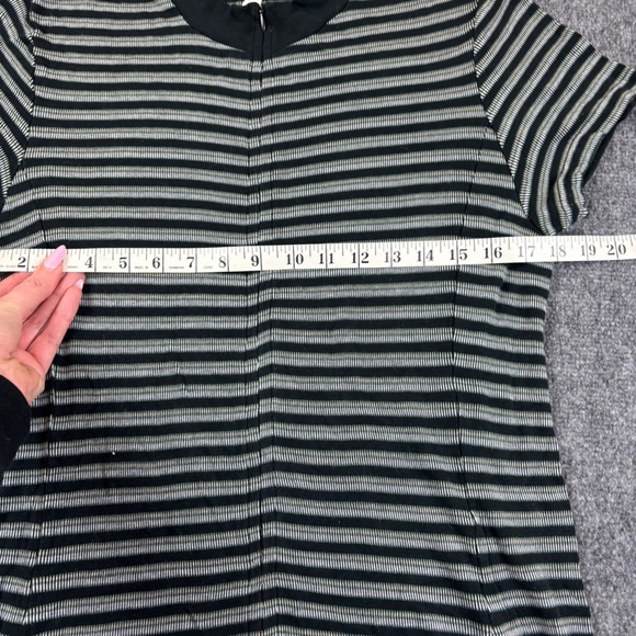 RVCA Women’s Shaw Striped Zip Up Mock Mini Dress Black/White size: XL - Picture 6 of 10